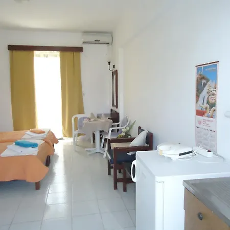 Hermes Apartment *