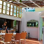 Hermes Hotel *