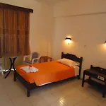 Hermes Hotel *